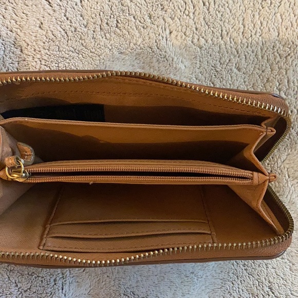 Fossil Wallet - Picture 5 of 5